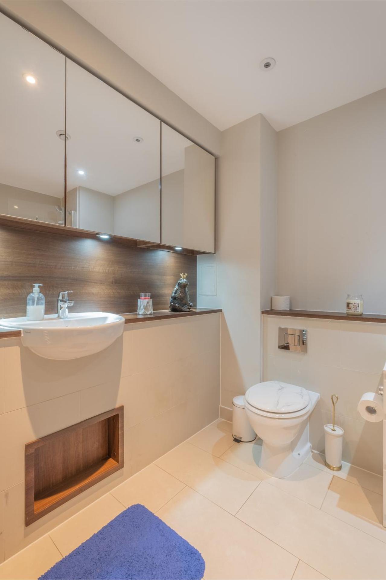 Brand New London Flat with Car Park - Photo 11