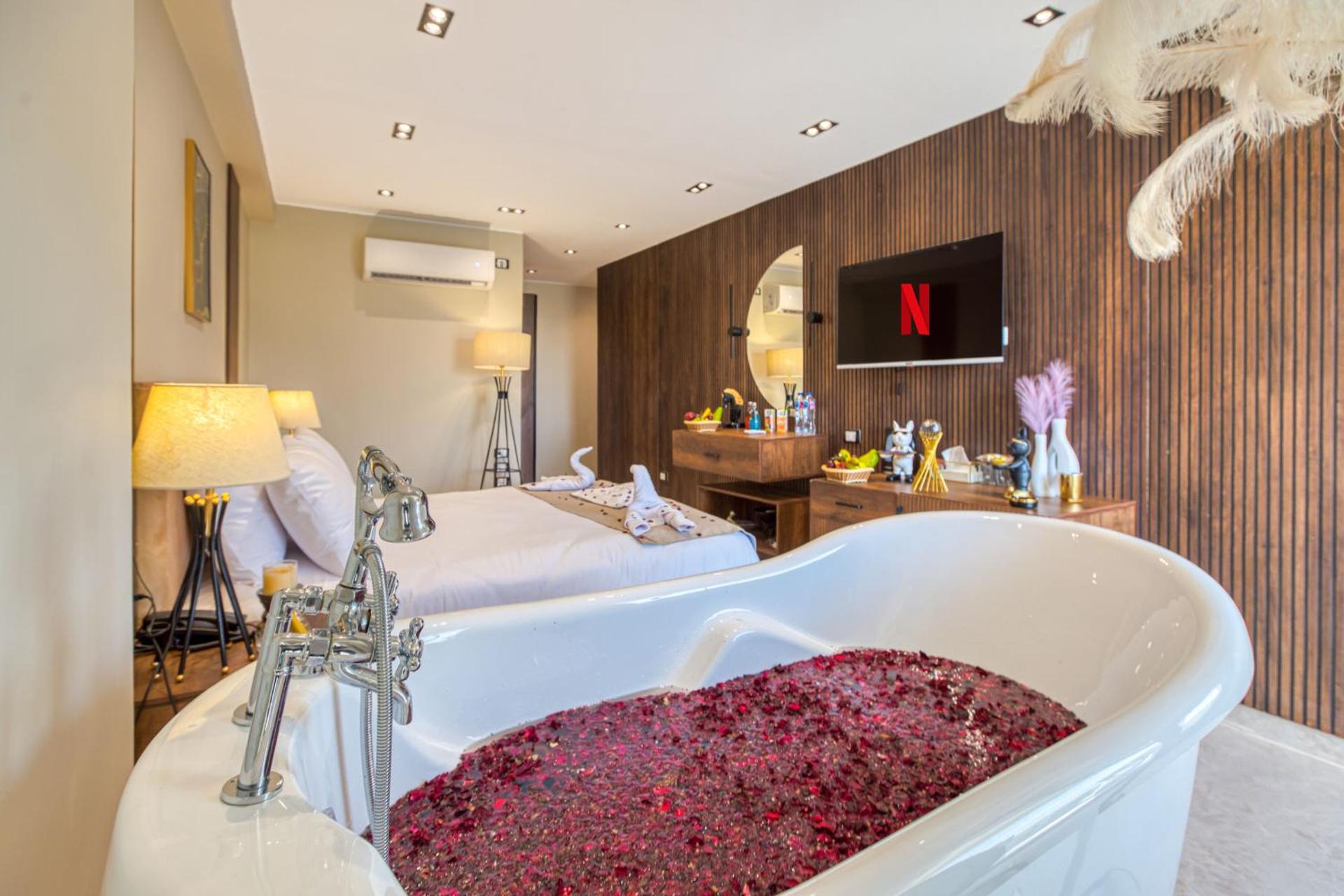 Gaia Pyramids Hotel - Photo 42