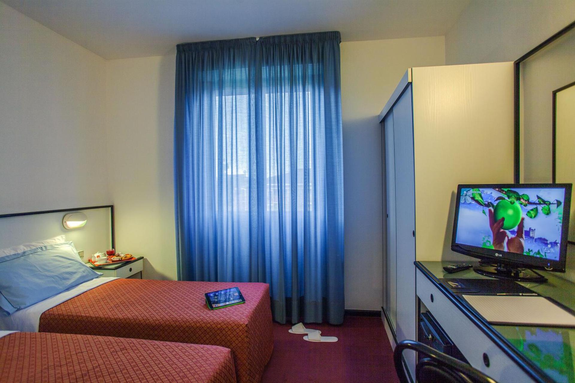 Hotel Quadrifoglio - Photo 41