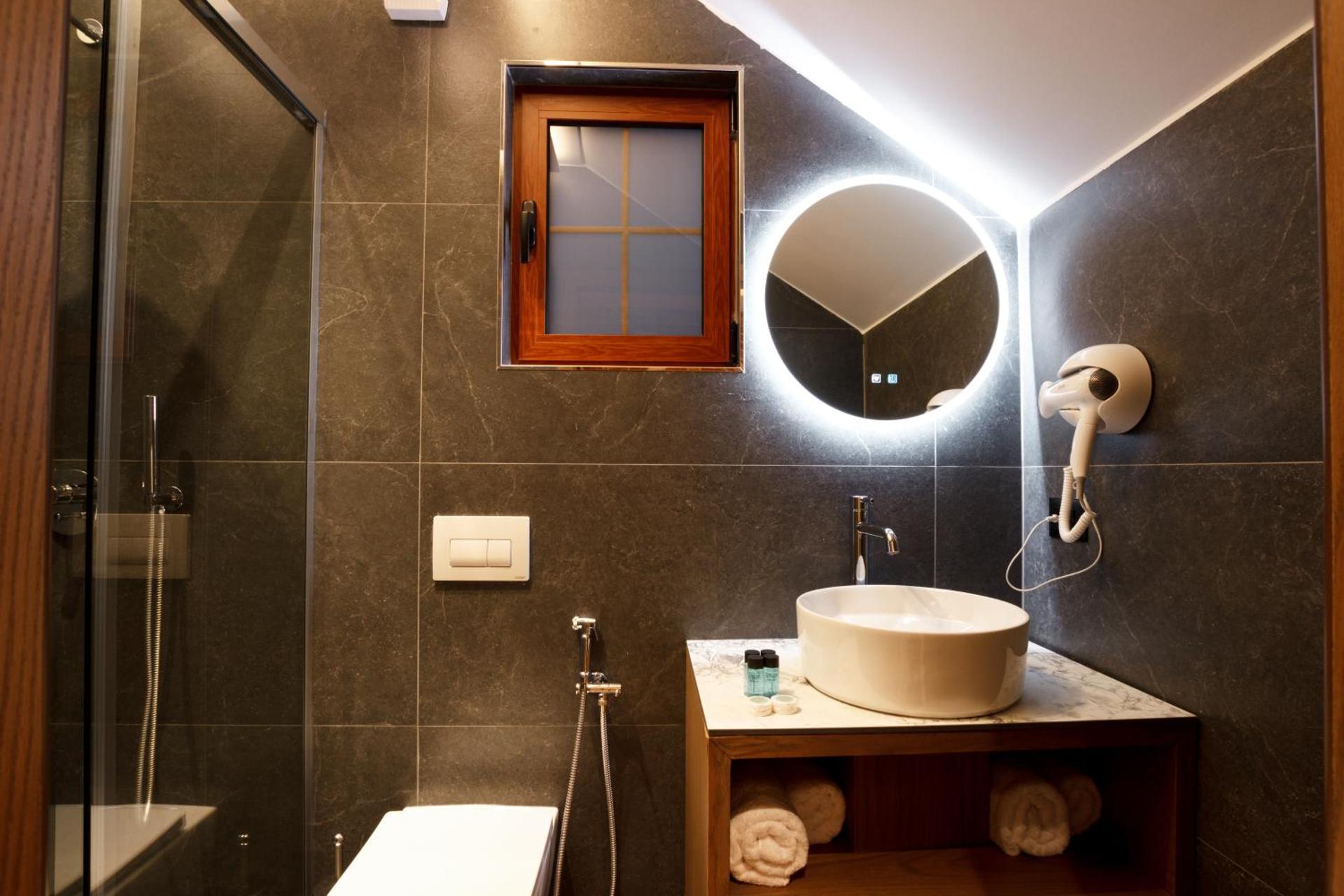 Sunny Hill Boutique Hotel - Photo 26