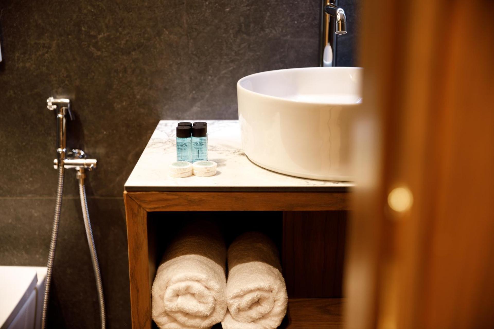 Sunny Hill Boutique Hotel - Photo 31