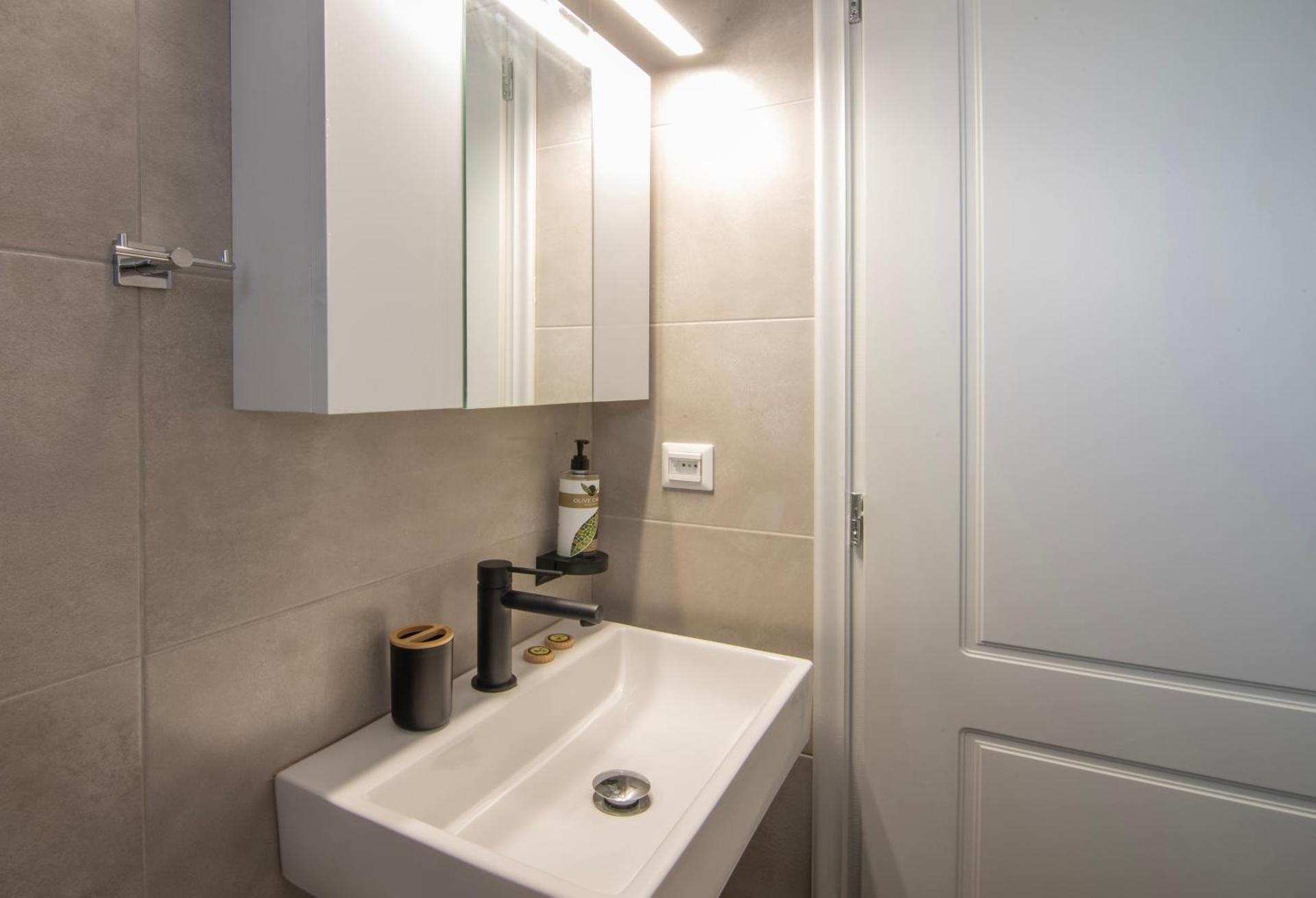 Olive Spa House - Photo 17