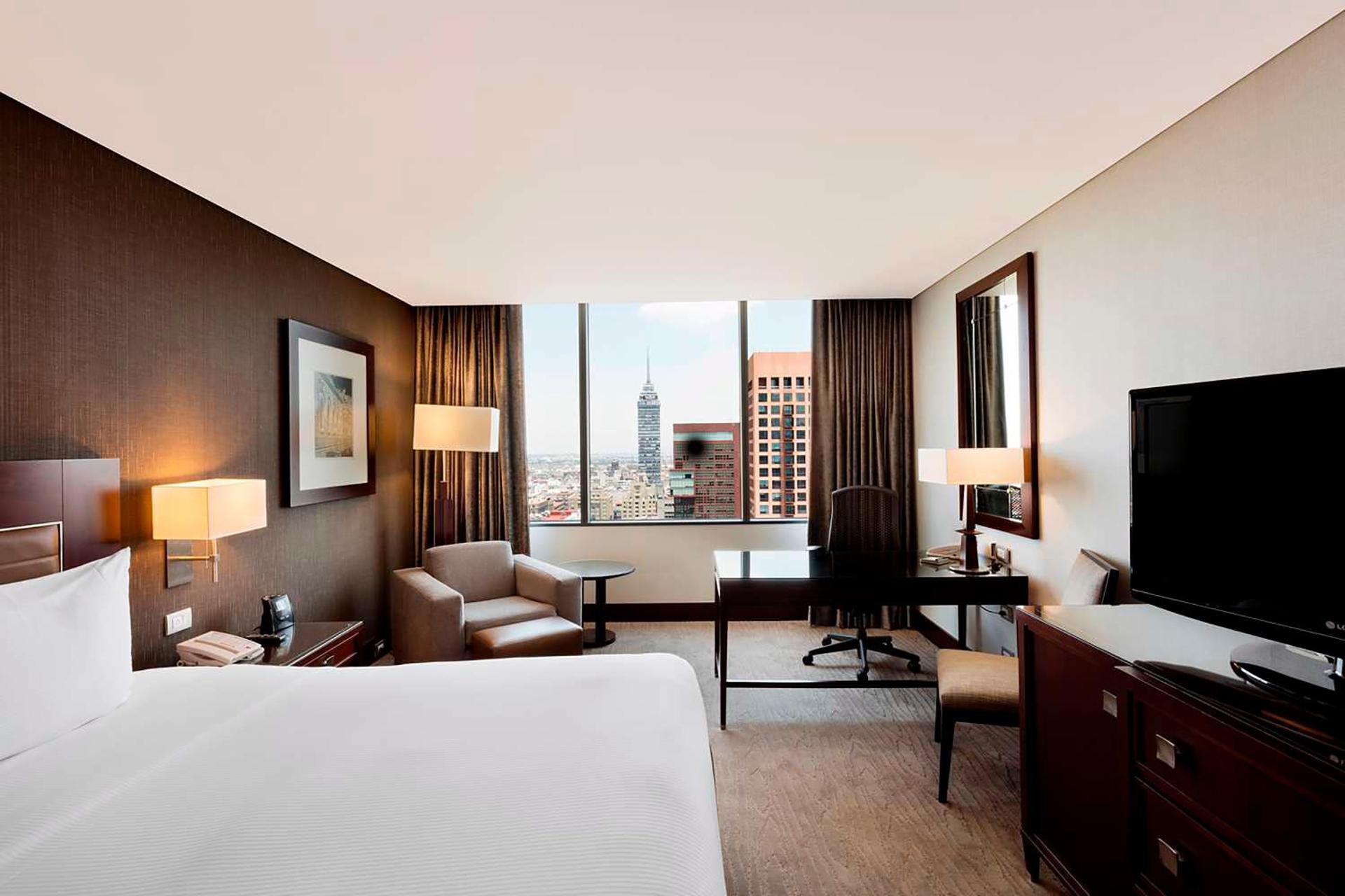 Hilton Mexico City Reforma - Photo 13