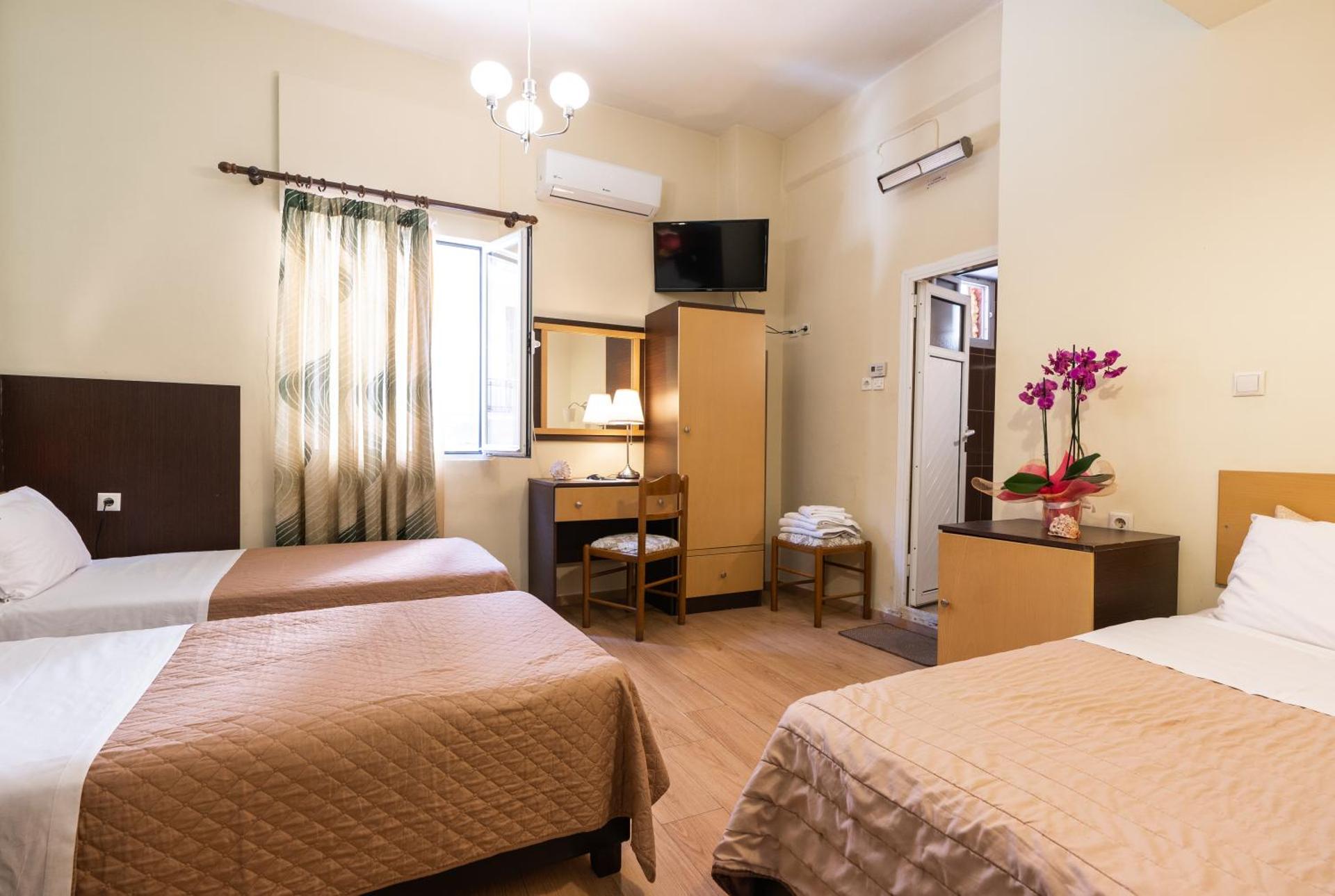 Alexandria Hotel - Photo 16