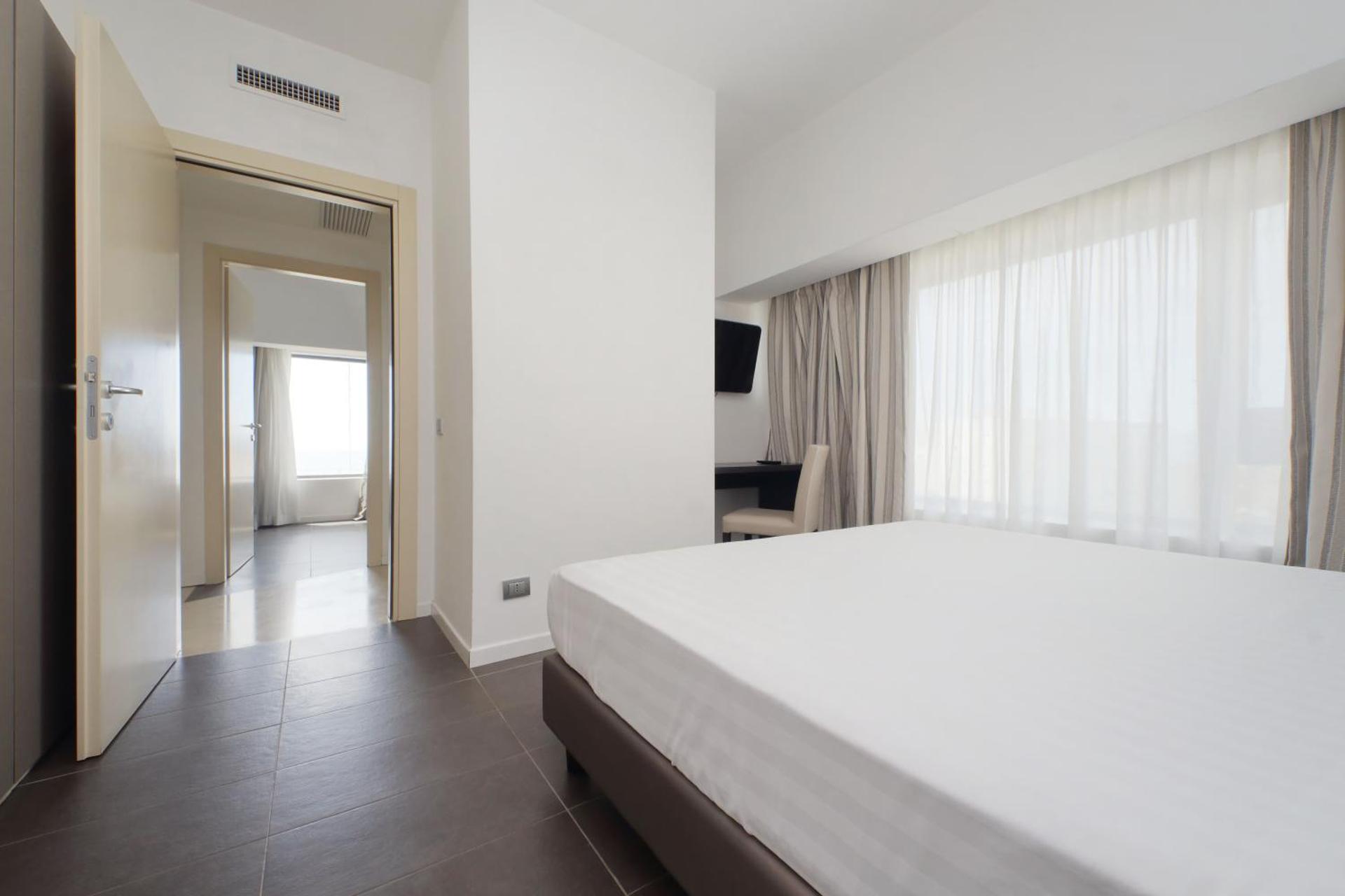 Hotel Poseidon - Photo 39