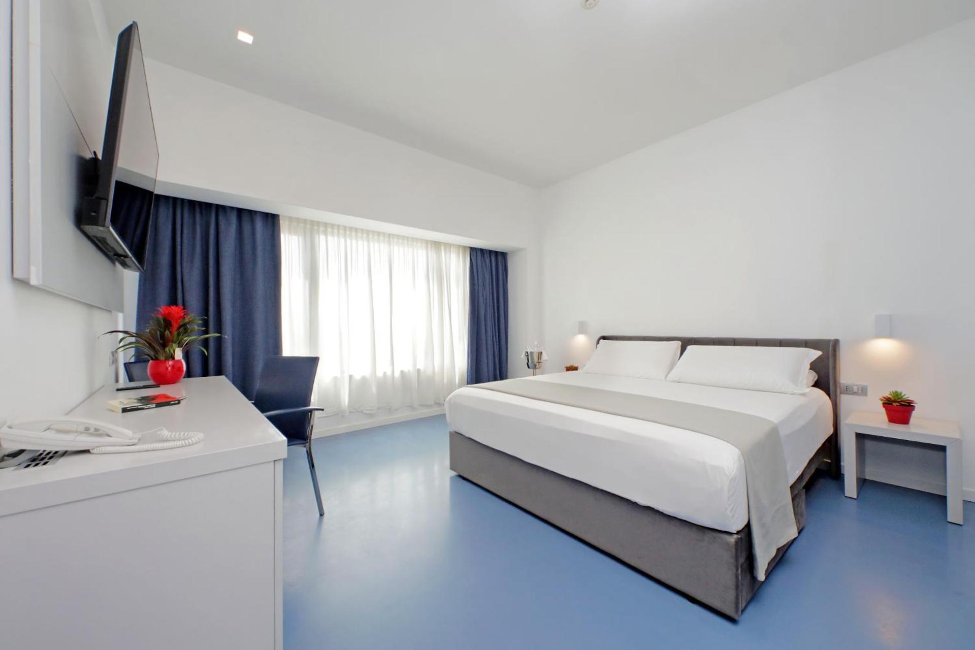 Hotel Poseidon - Photo 16