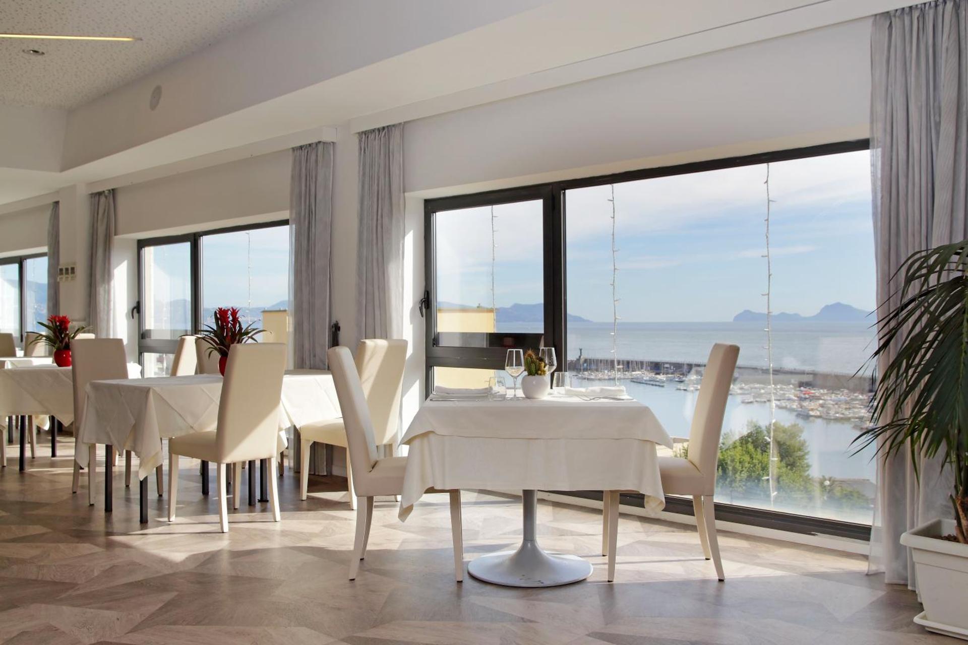 Hotel Poseidon - Photo 119