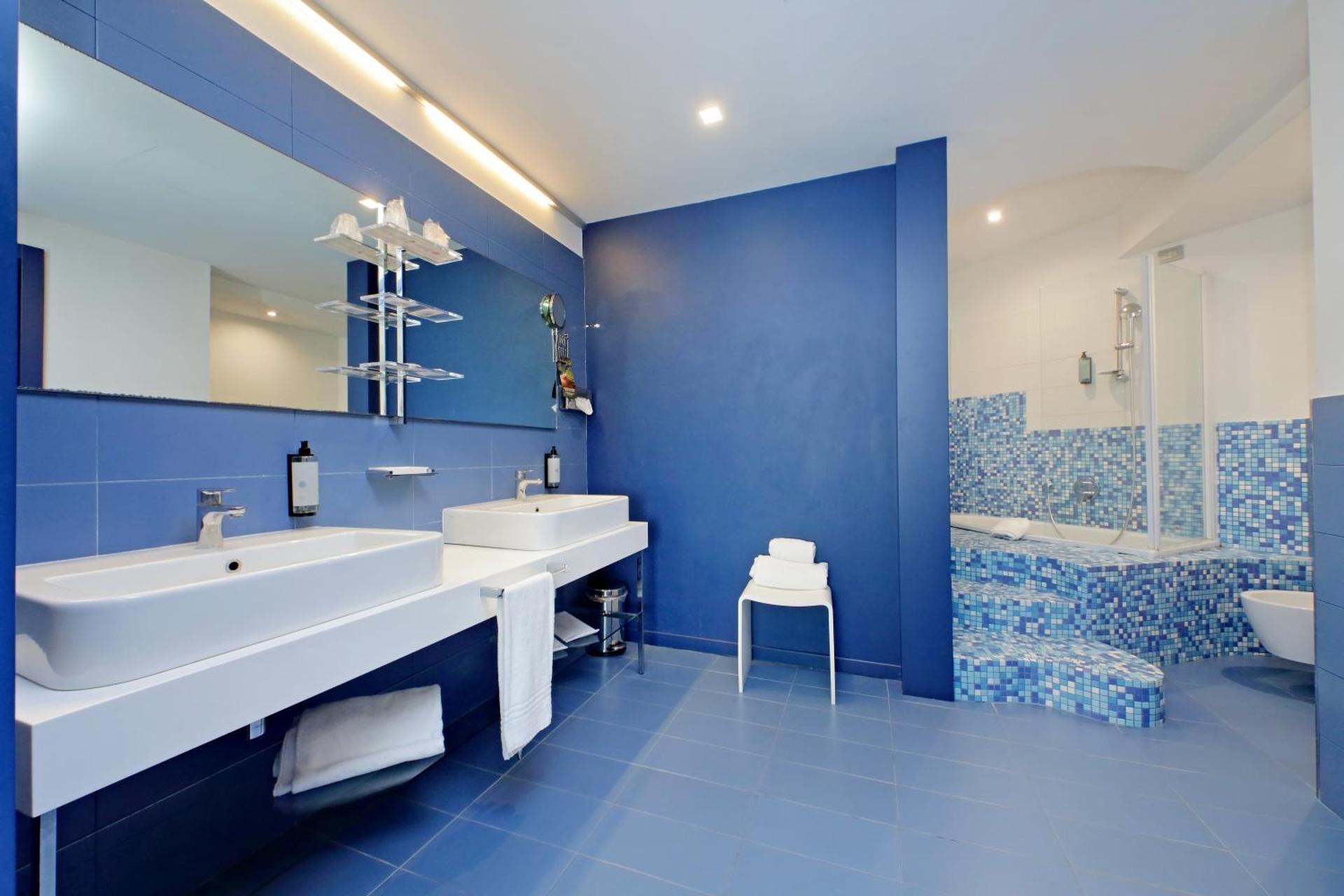 Hotel Poseidon - Photo 129