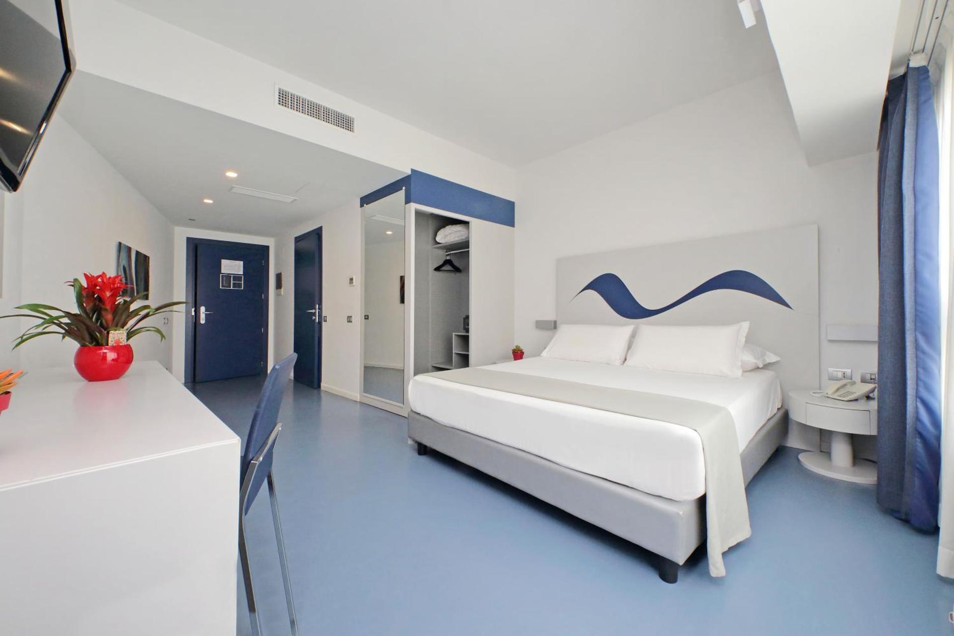 Hotel Poseidon - Photo 13