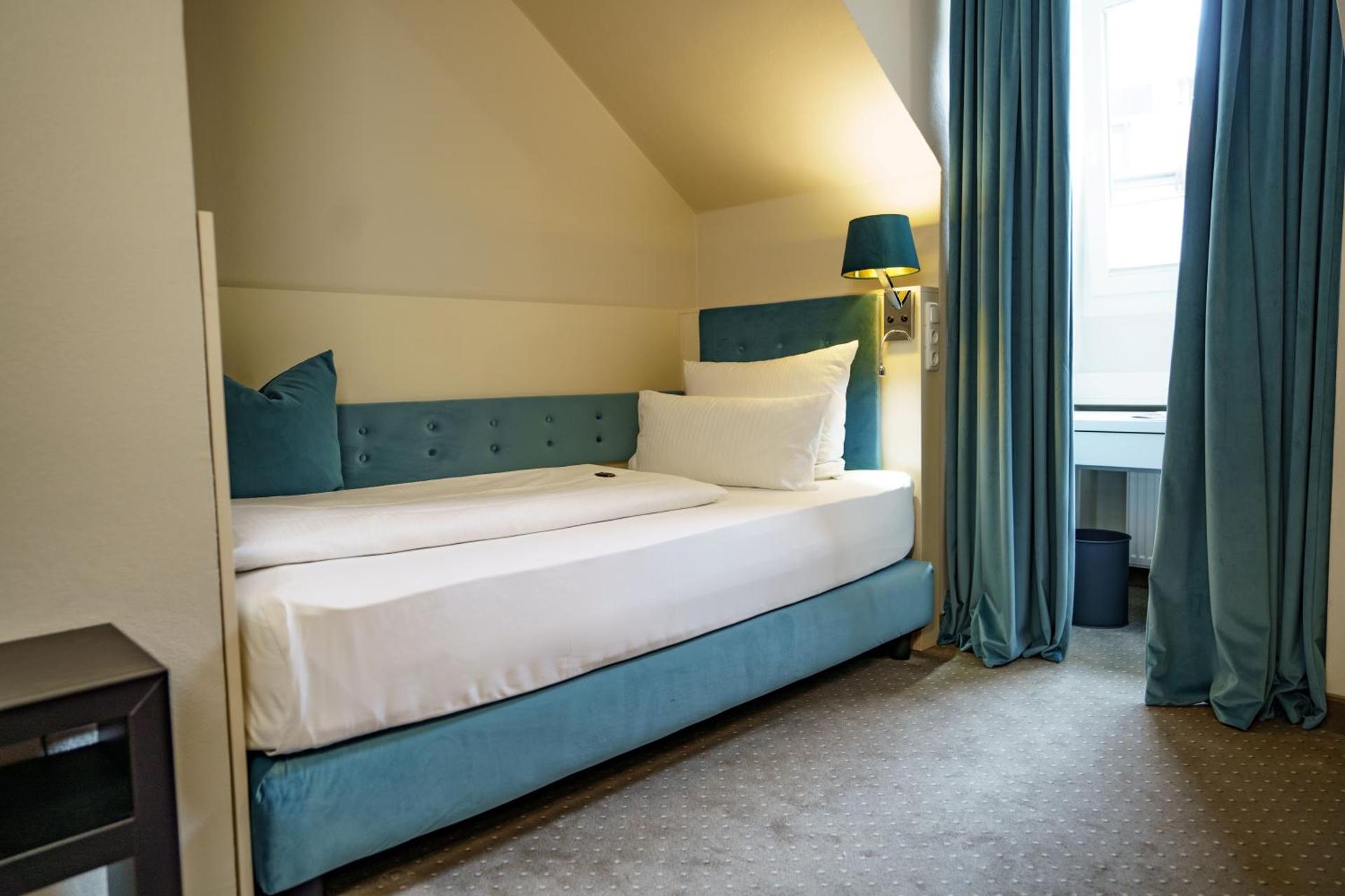 Hotel an der Oper - Photo 30