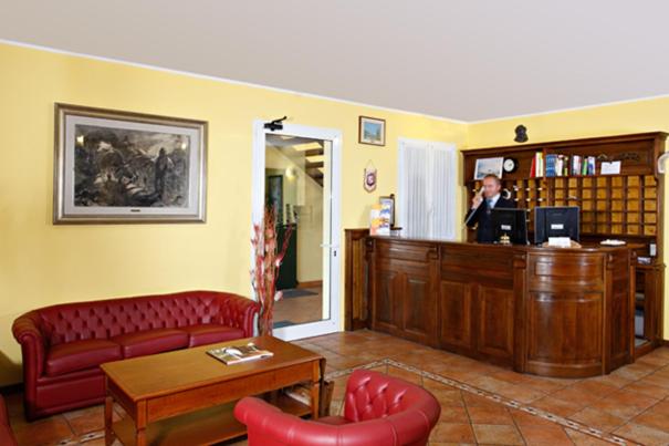 Hotel Gabarda - Photo 14