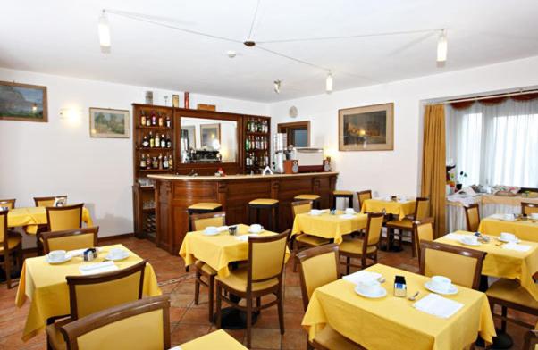 Hotel Gabarda - Photo 7
