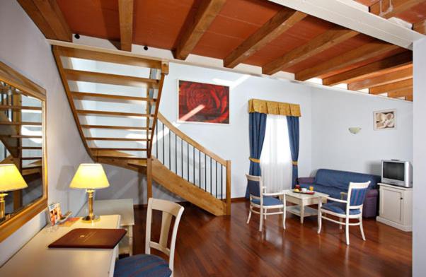 Hotel Gabarda - Photo 18