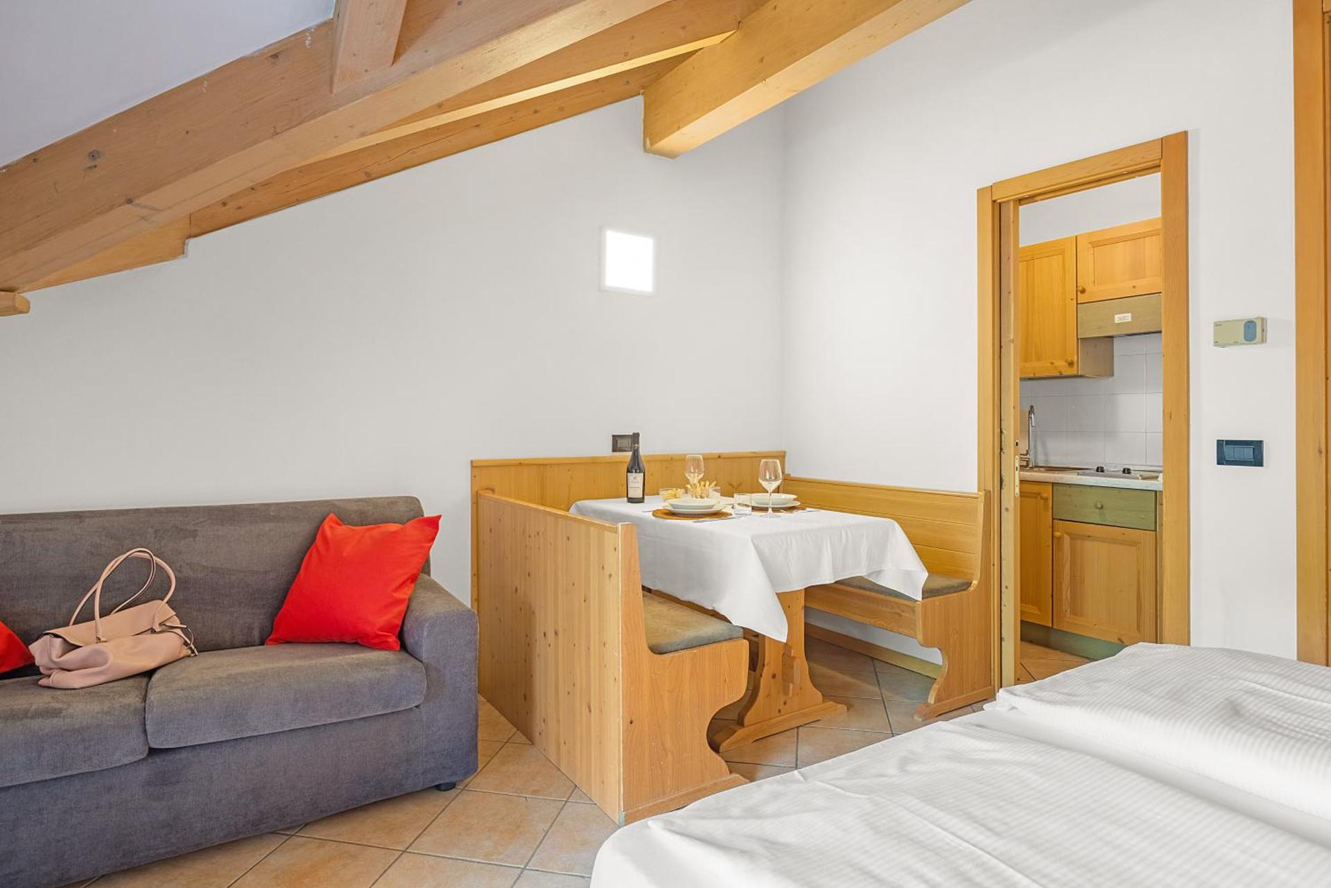 Aparthotel Majestic - Photo 10