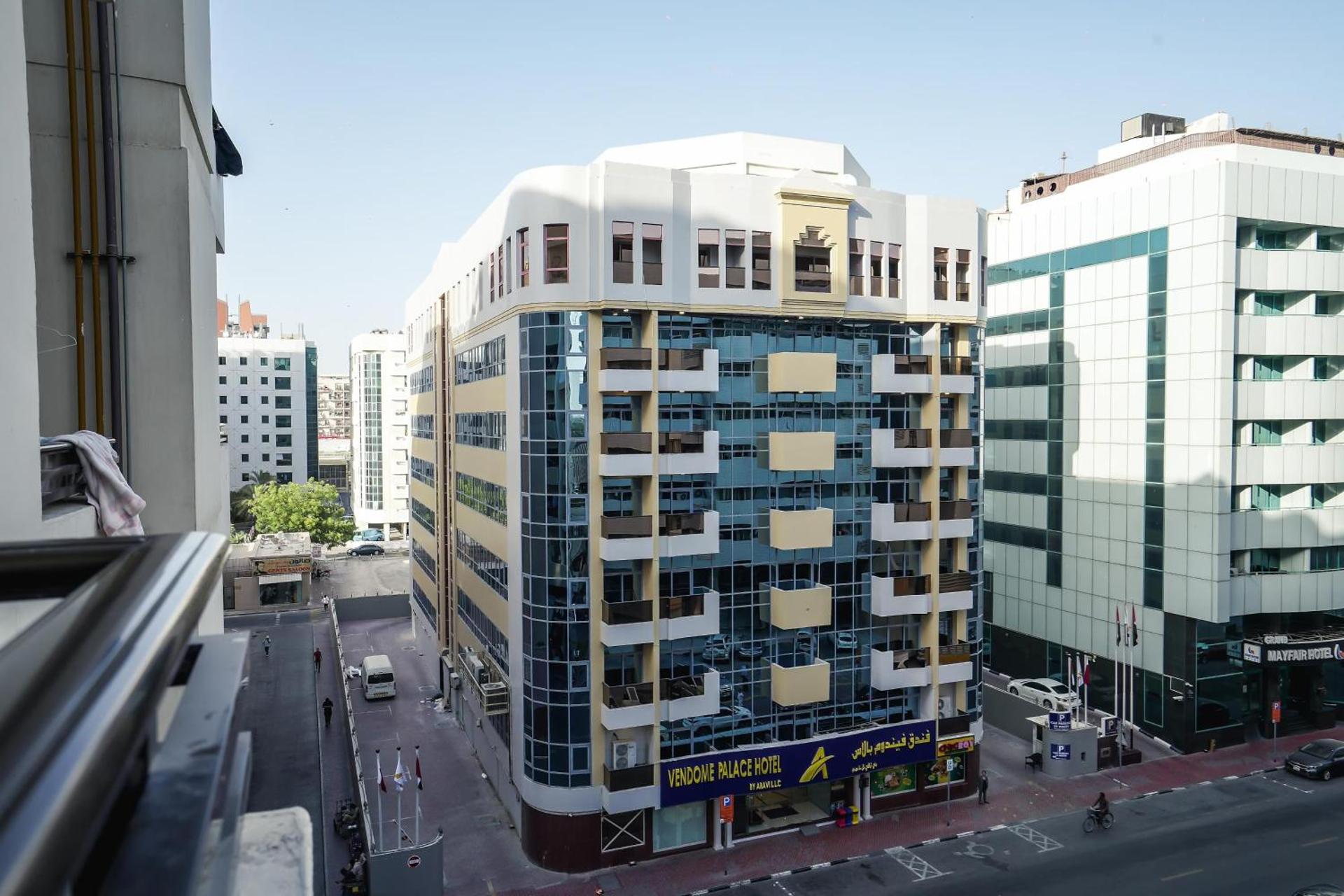 Vendome Plaza Hotel - Photo 32