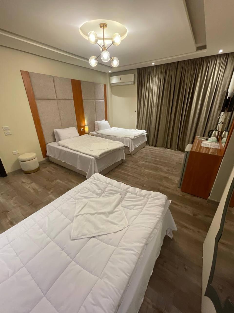 Solima pyramids - Photo 32