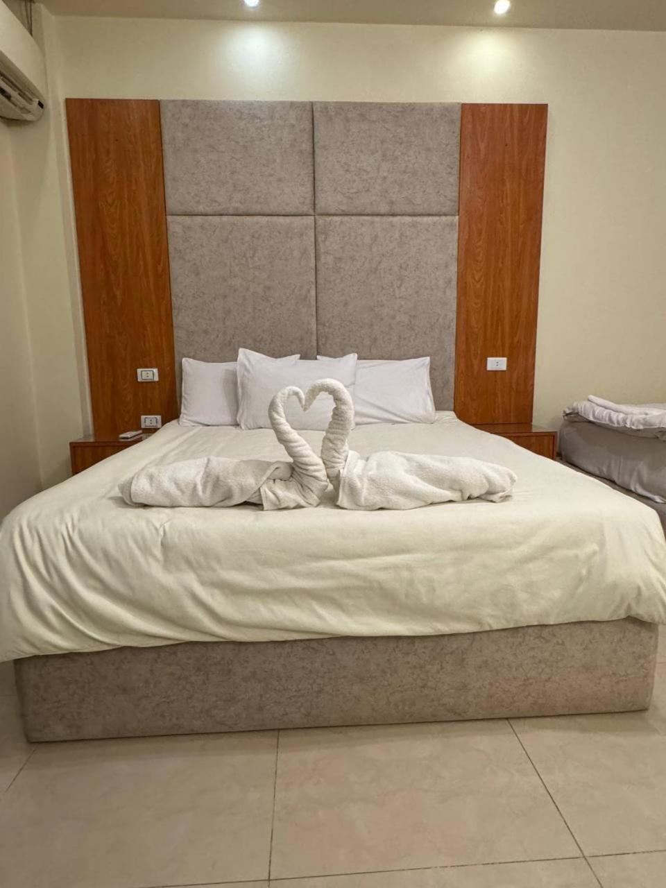 Solima pyramids - Photo 38