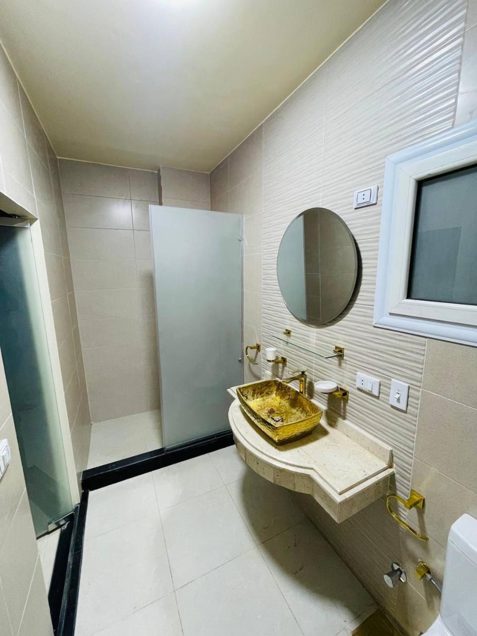 Solima pyramids - Photo 12