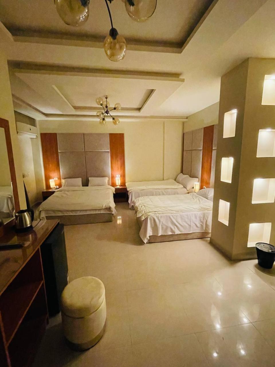 Solima pyramids - Photo 8