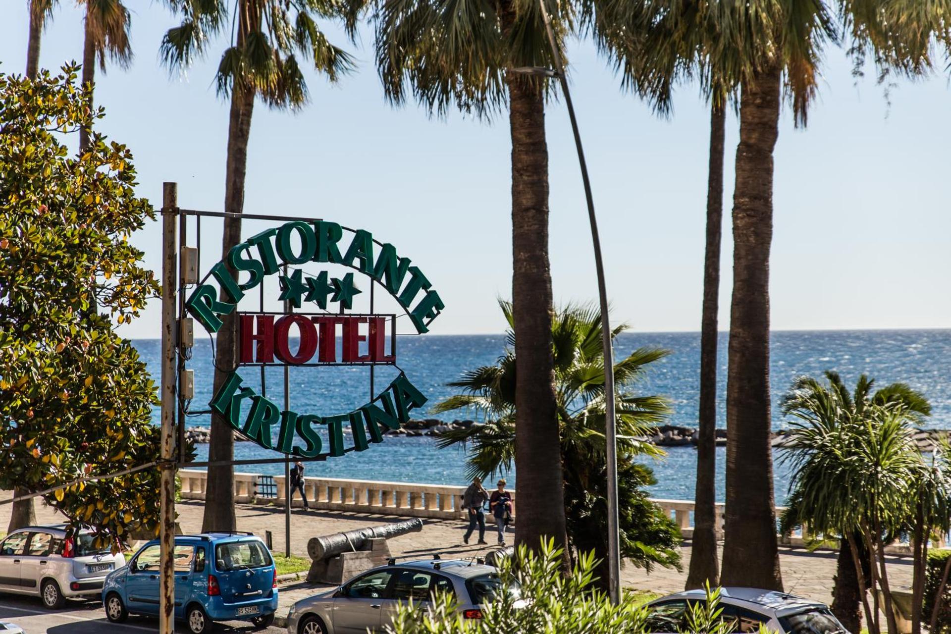 Hotel Kristina - Photo 24