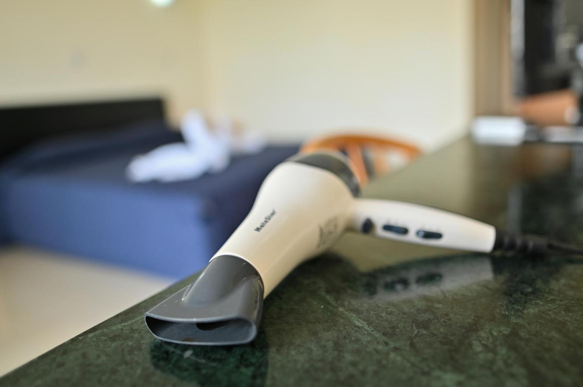 Veronica Hotel - Photo 8