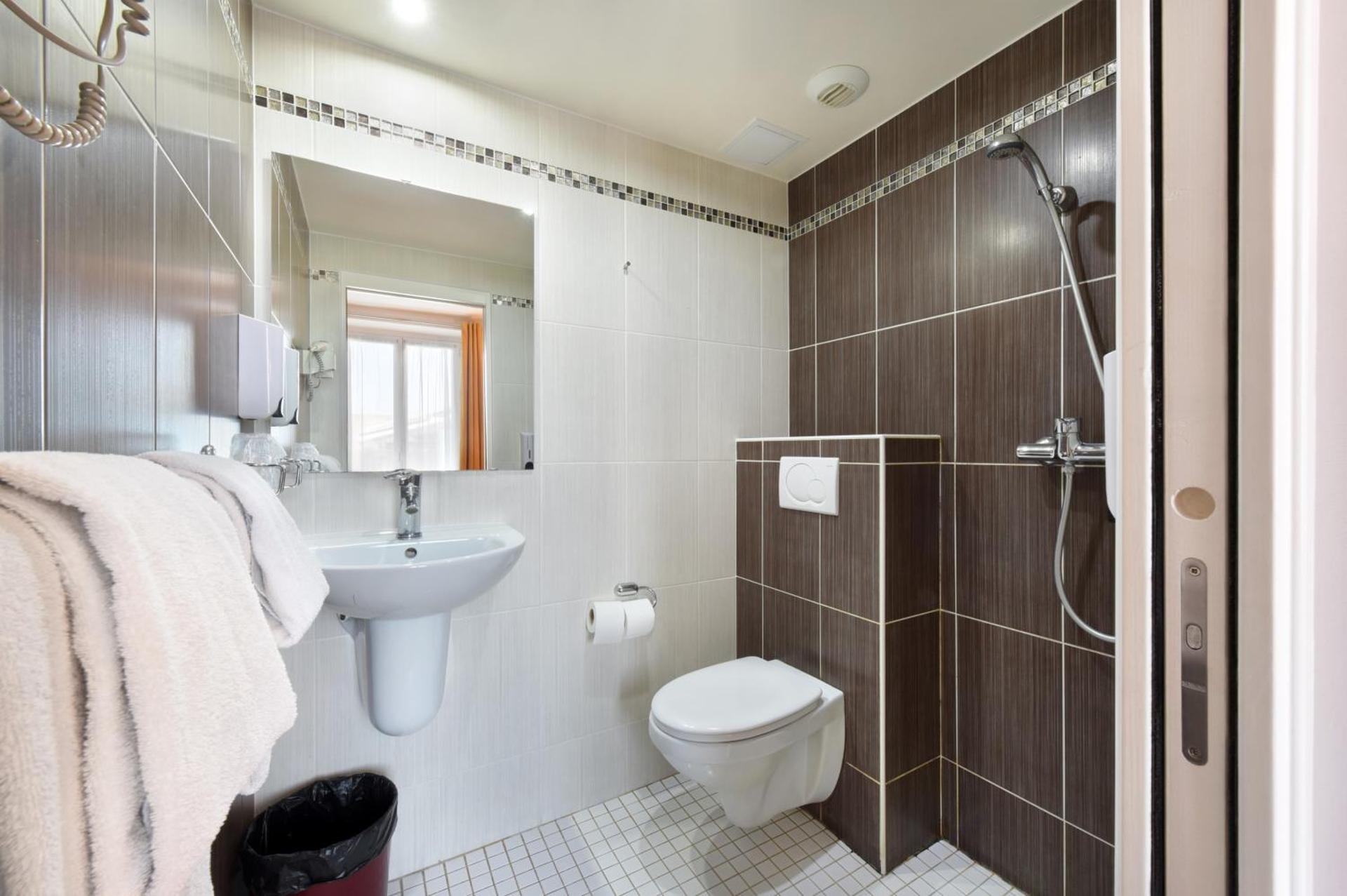 New Hôtel Gare Du Nord - Photo 58