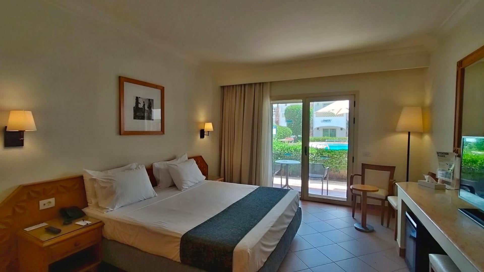 King Room with Pool View