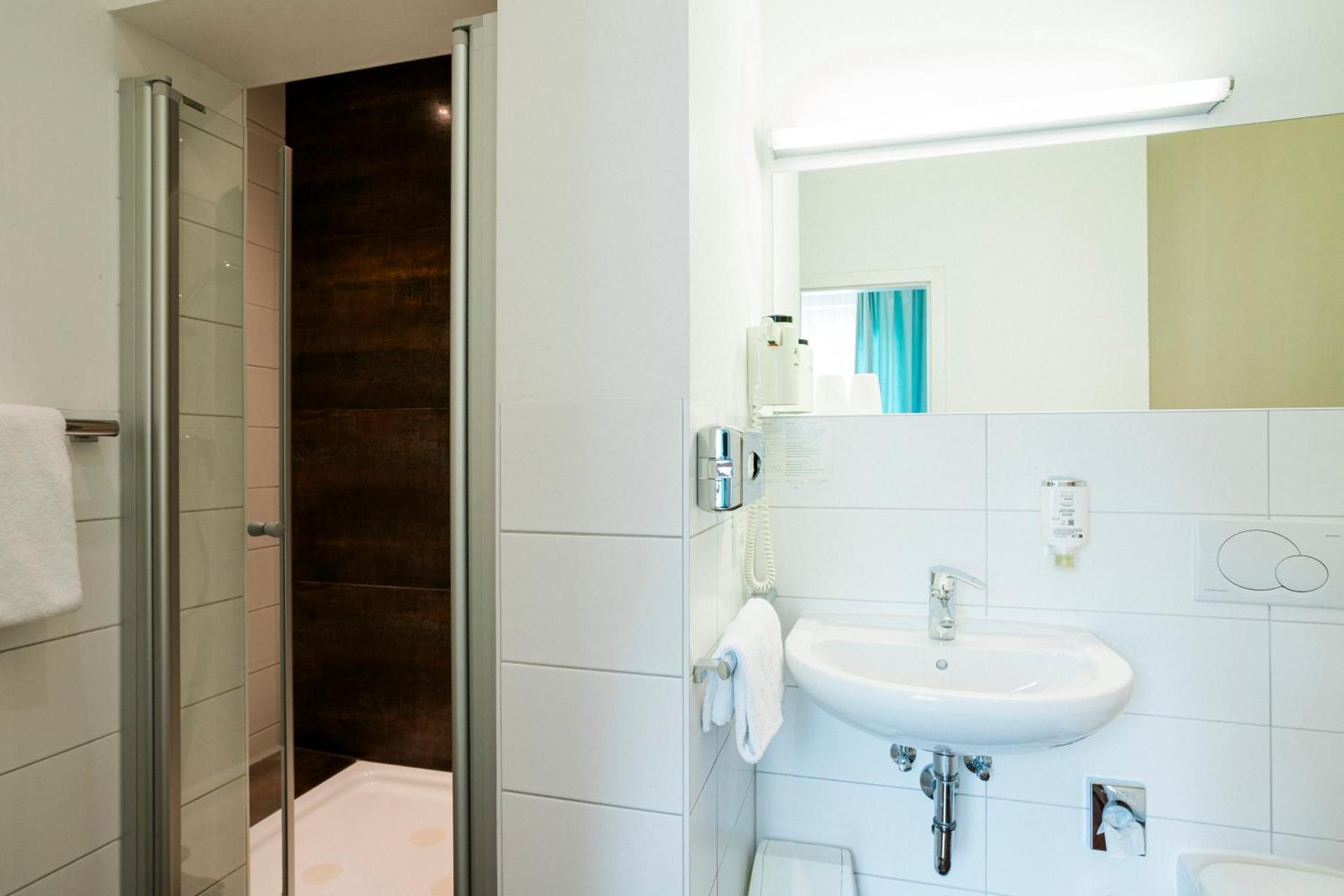 Hotel Villa Solln - free parking - Photo 62