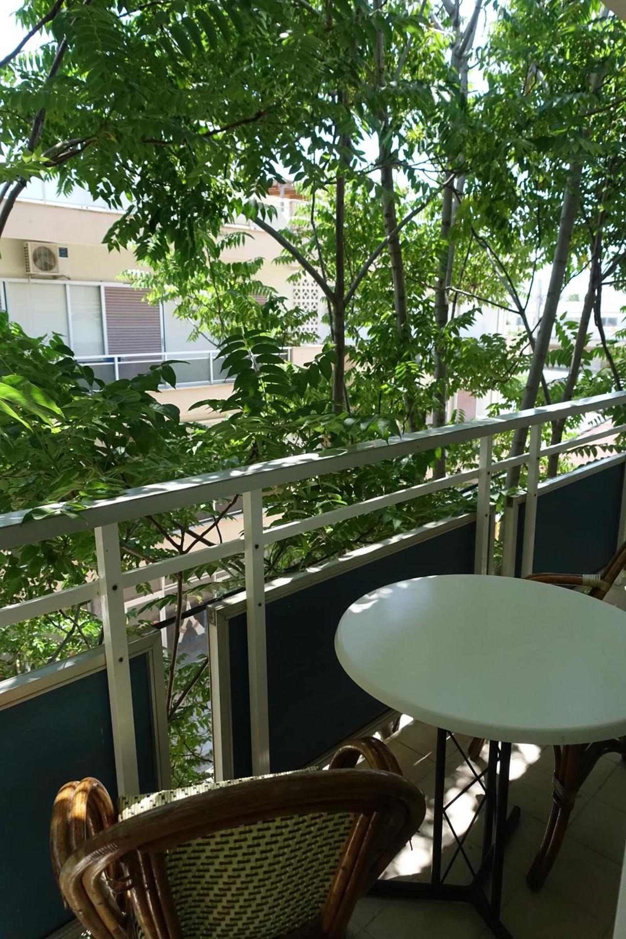 Bristol Apartments - Photo 15