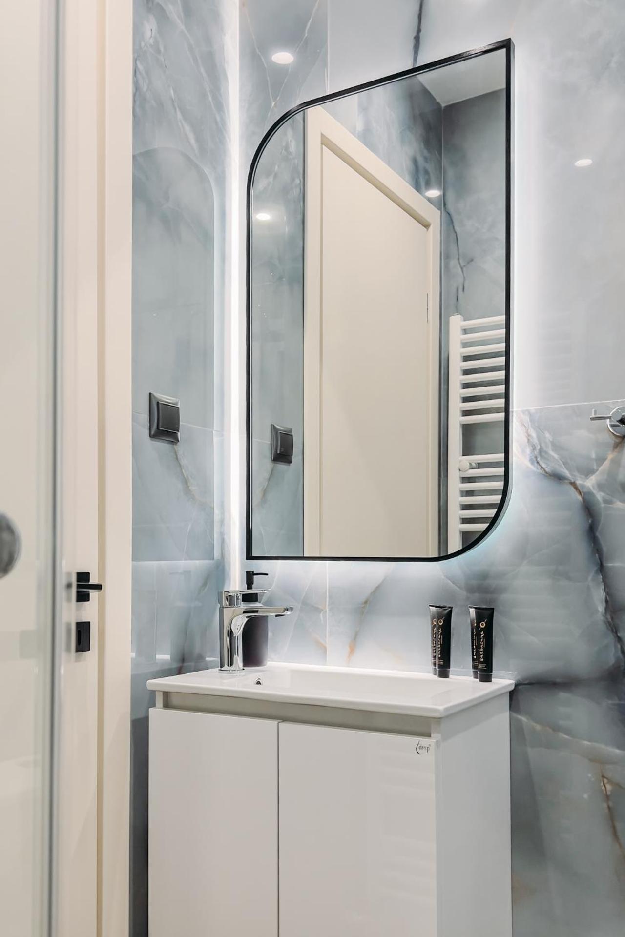 DEMs central stay Volos with private parking - Photo 32