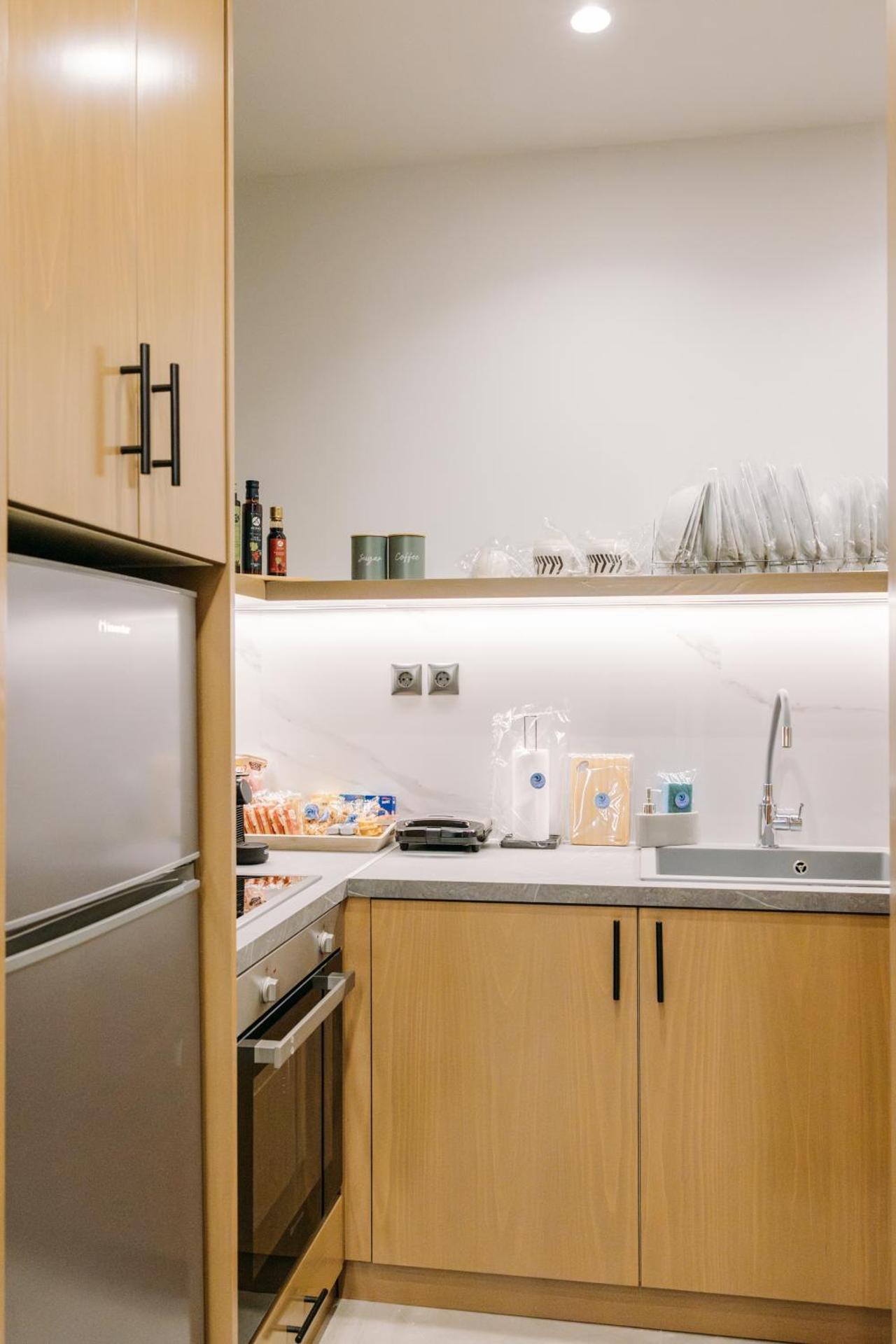 DEMs central stay Volos with private parking - Photo 11