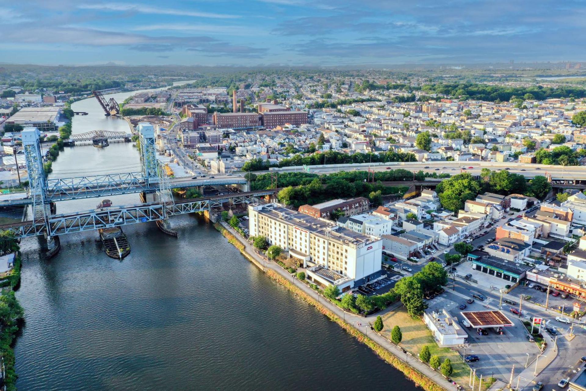 Hampton Inn & Suites Newark-Harrison-Riverwalk - Photo 26