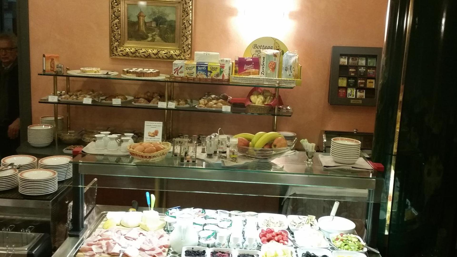 Hotel Le Ville - Photo 16