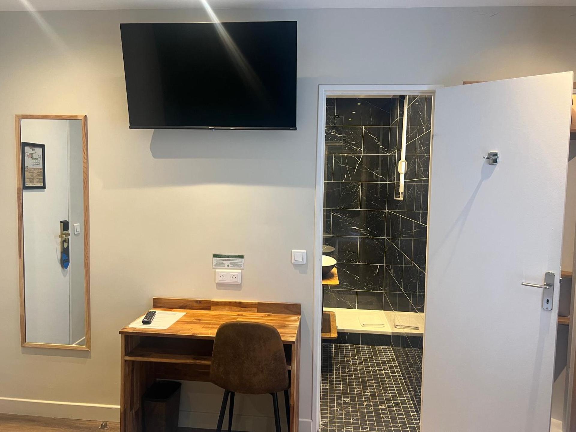 Hôtel De La Perdrix Rouge - Photo 156