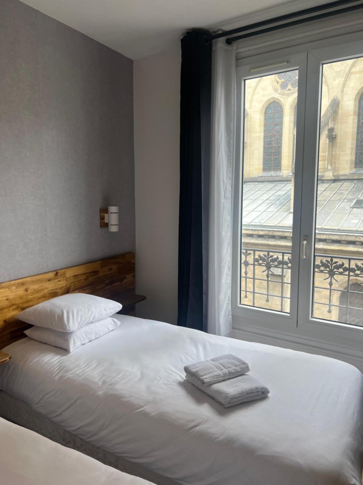 Hôtel De La Perdrix Rouge - Photo 44