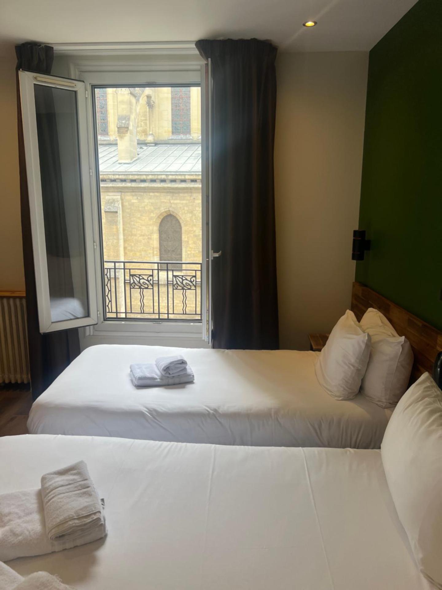 Hôtel De La Perdrix Rouge - Photo 159