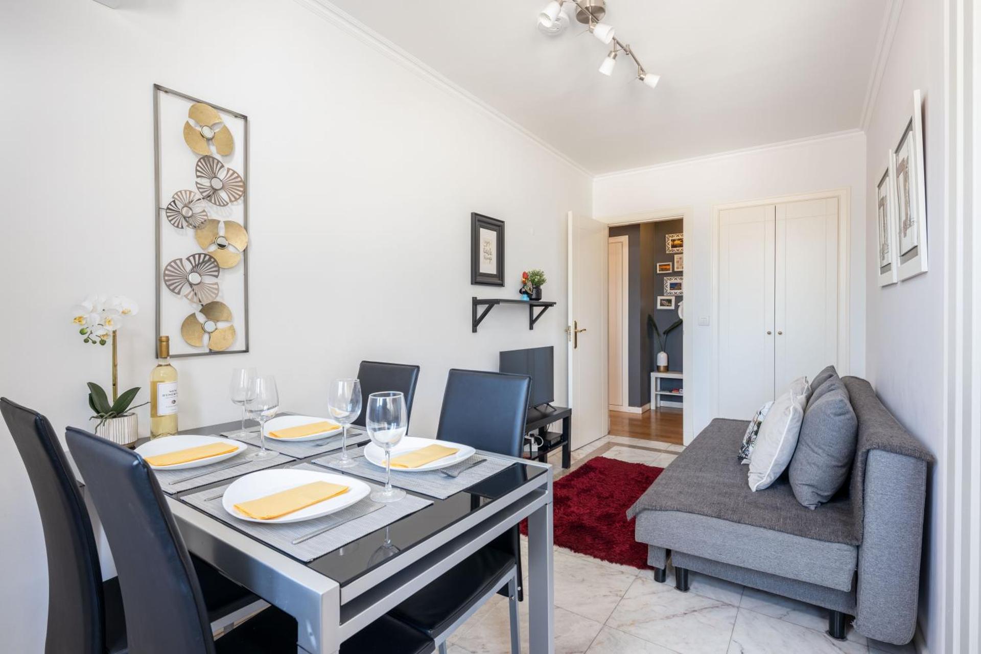 Lisbon Relax Pool Apartment - Free Parking Garage - Photo 48