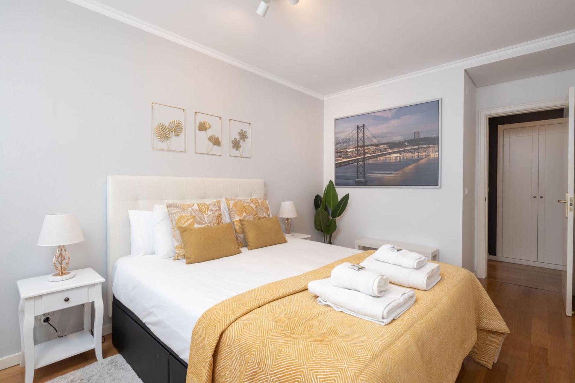 Lisbon Relax Pool Apartment - Free Parking Garage - Photo 57