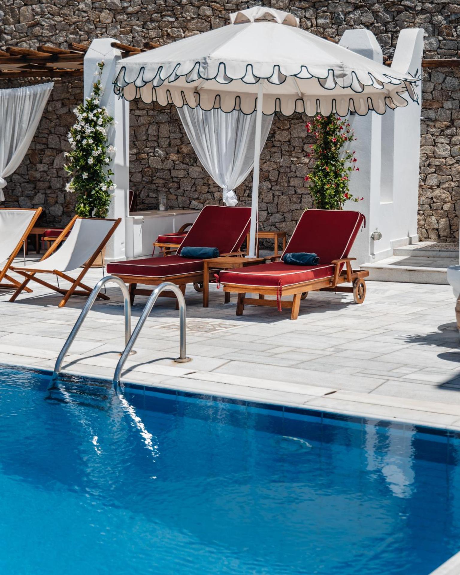 Pelican Bay Hotel - Photo 80