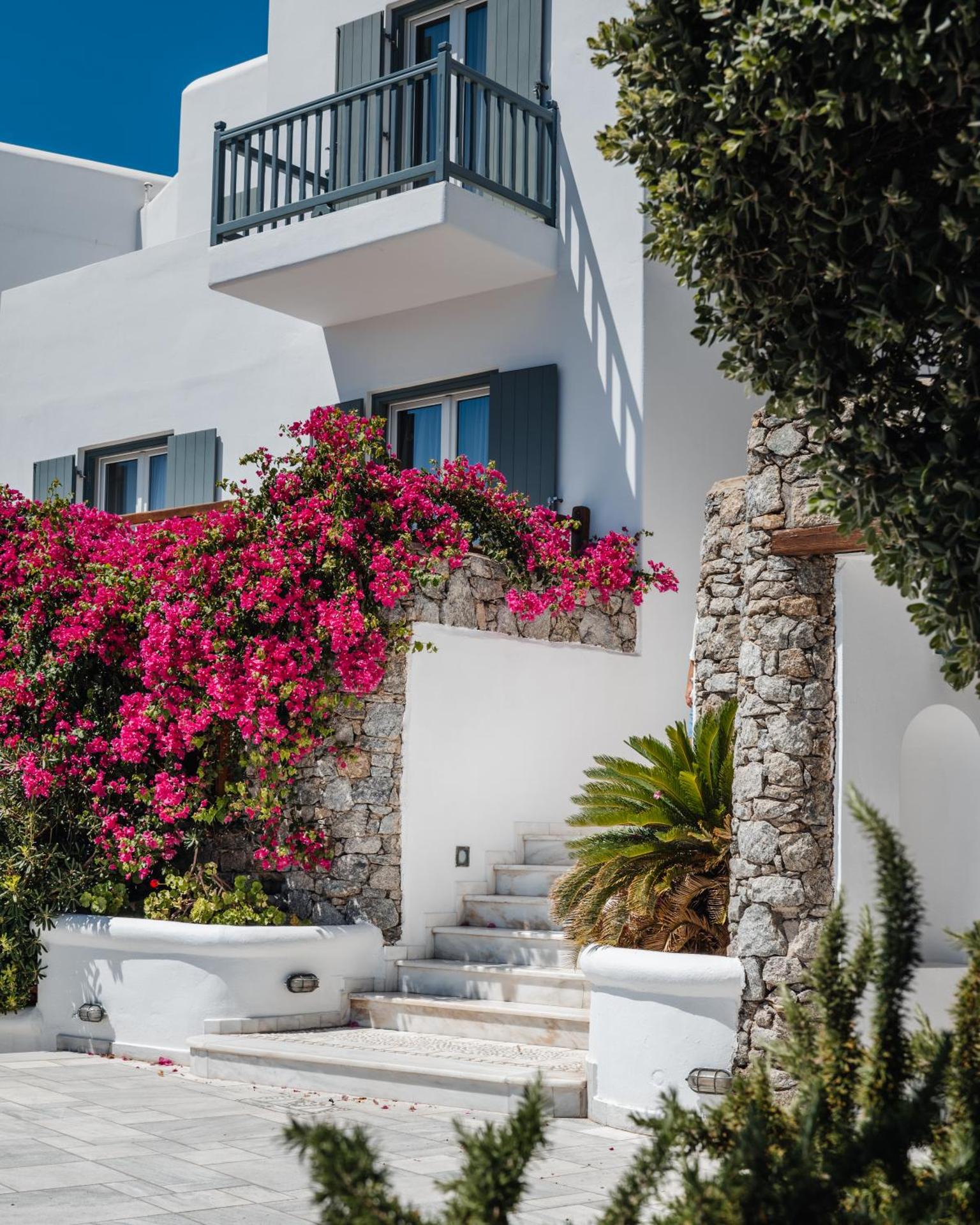 Pelican Bay Hotel - Photo 77