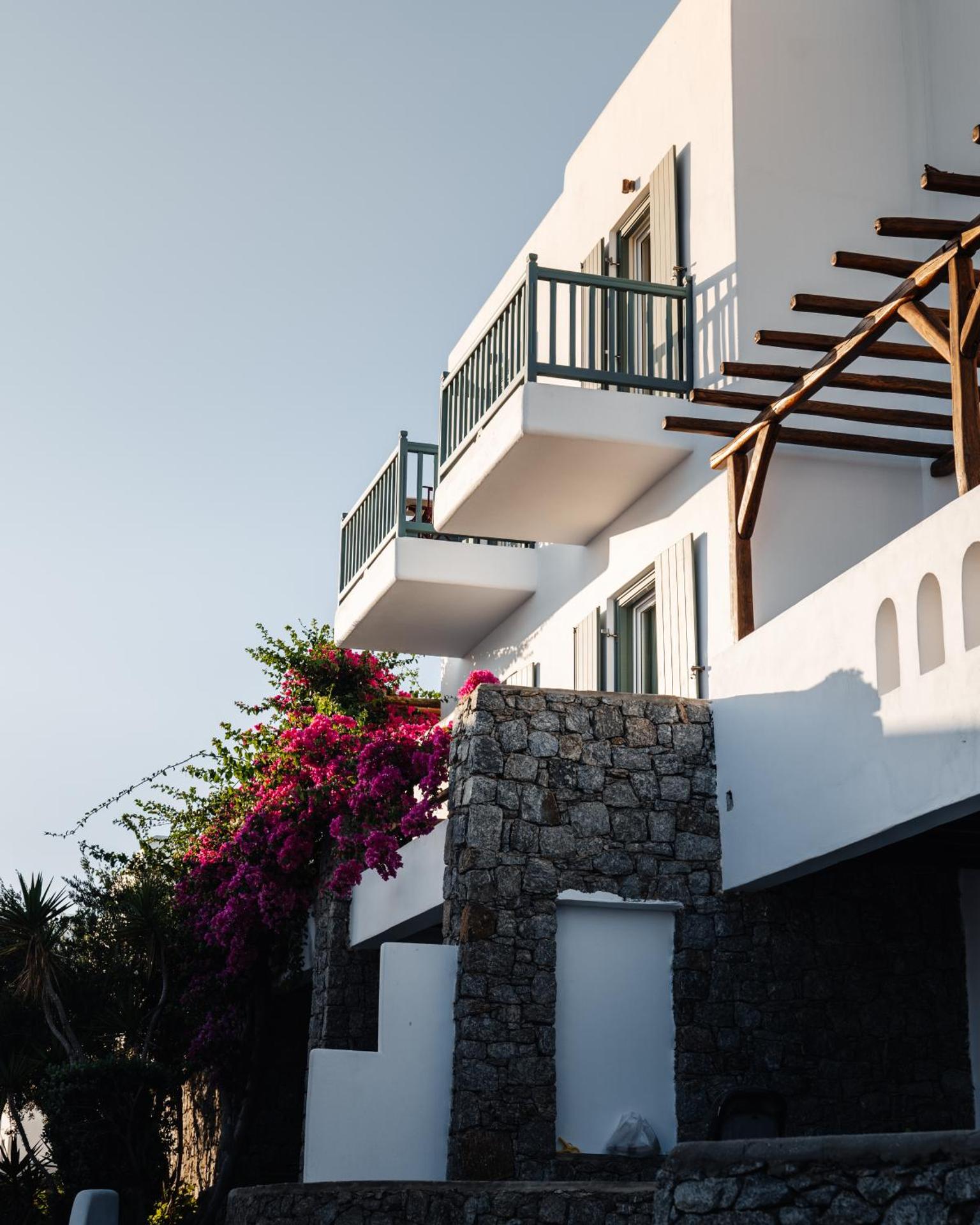 Pelican Bay Hotel - Photo 78