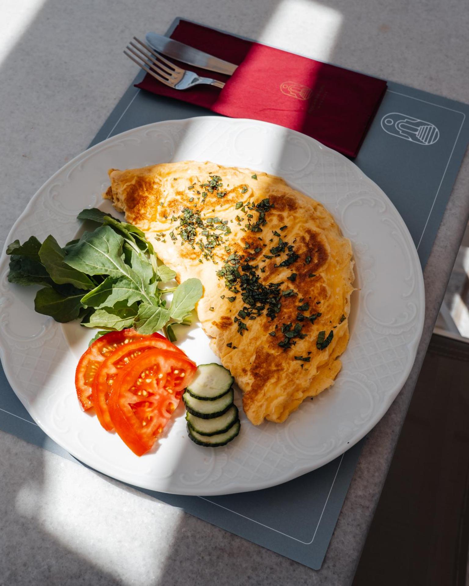 Pelican Bay Hotel - Photo 114