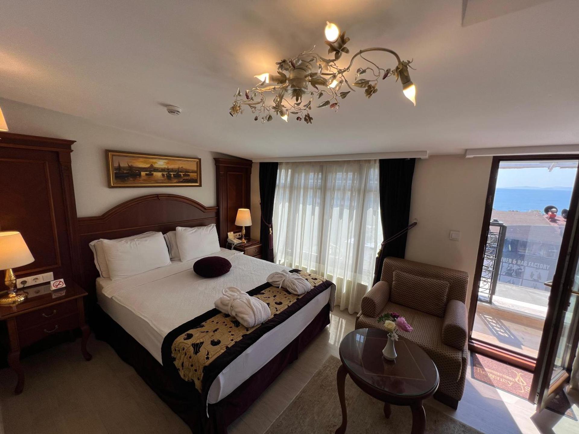 GLK PREMIER Regency Suites & Spa - Photo 13