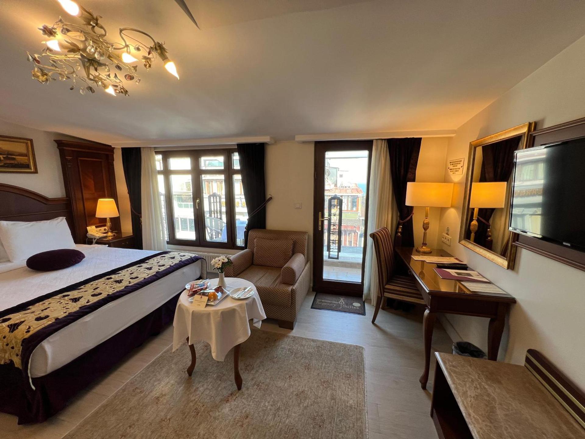 GLK PREMIER Regency Suites & Spa - Photo 11