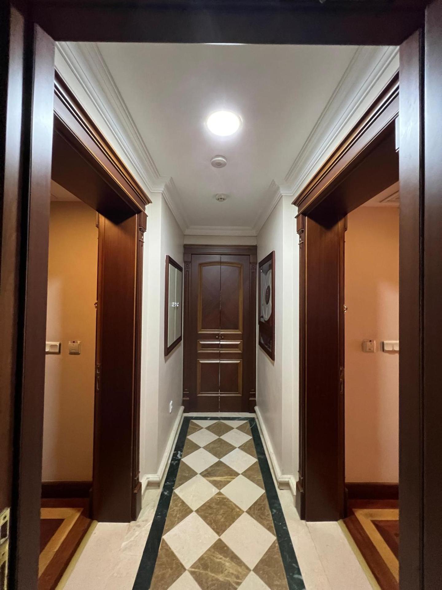 GLK PREMIER Regency Suites & Spa - Photo 6