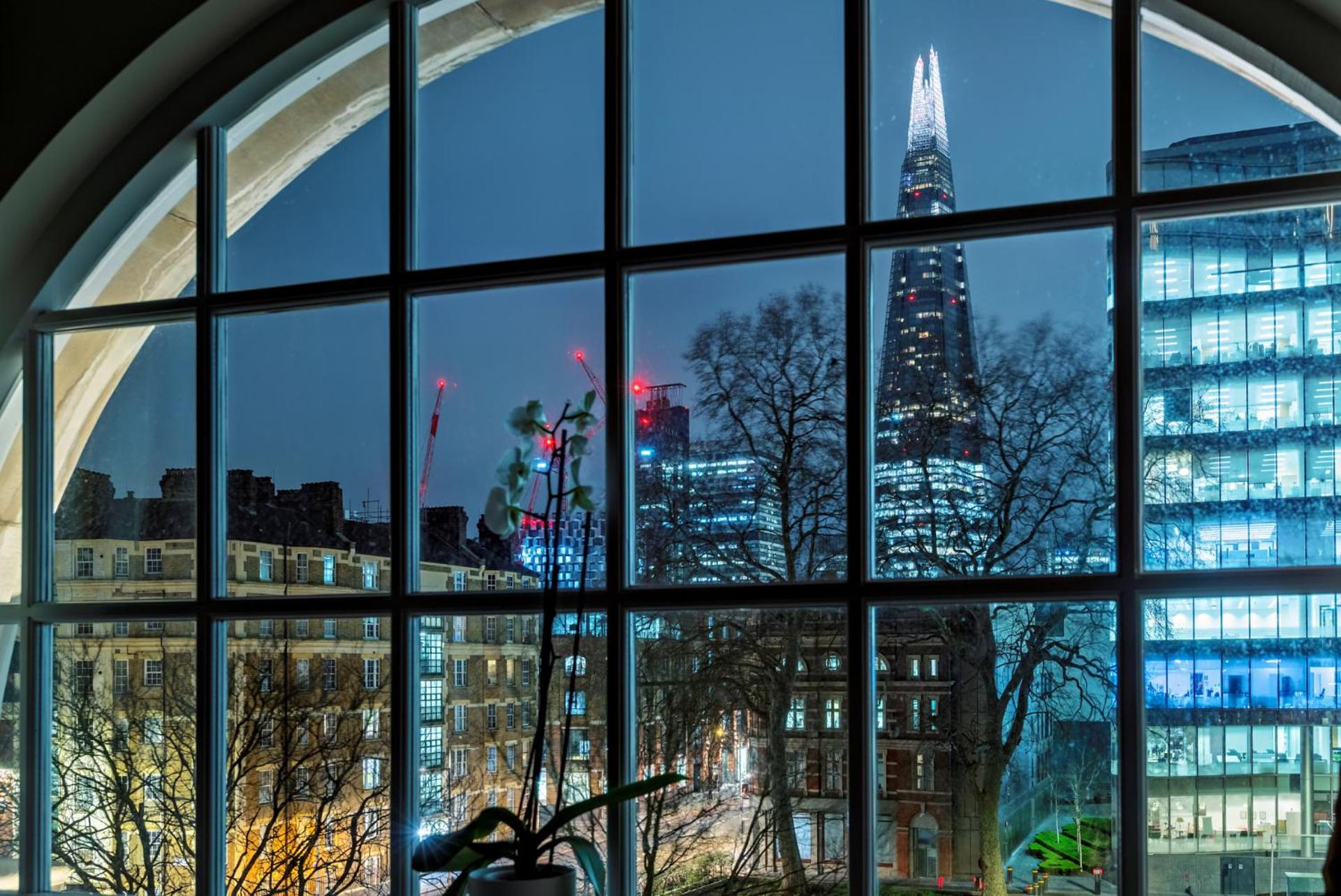 The LaLit London - Photo 19