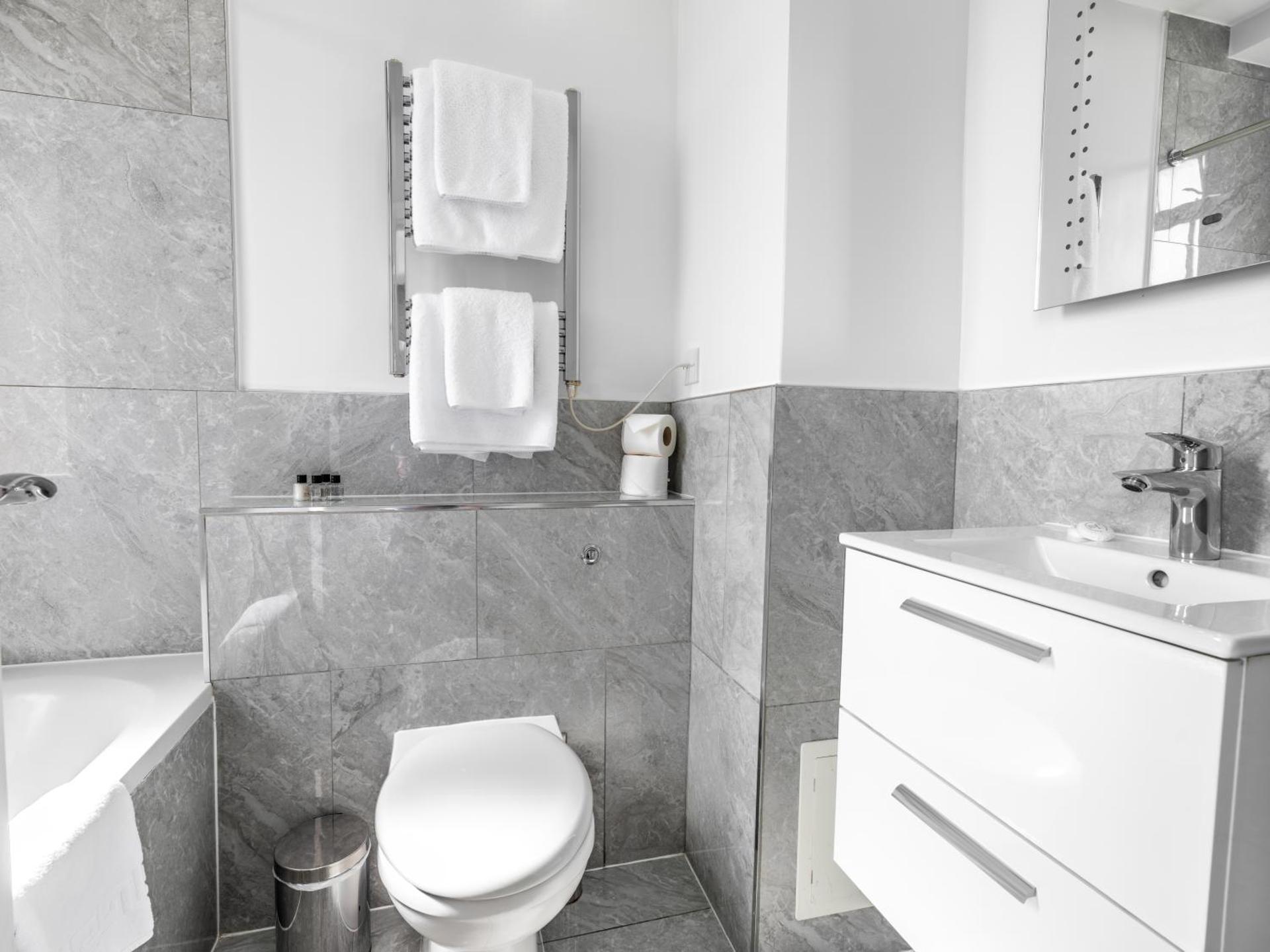 Chelsea Cloisters Serviced Apartments - Photo 6
