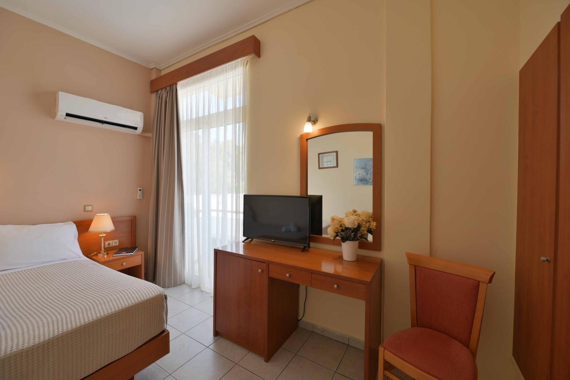 Neda Hotel - Photo 55