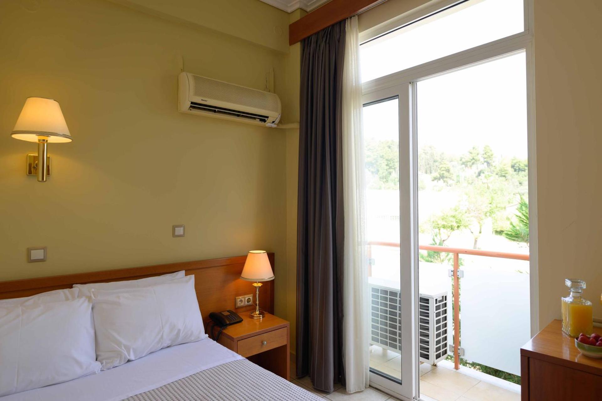 Neda Hotel - Photo 58