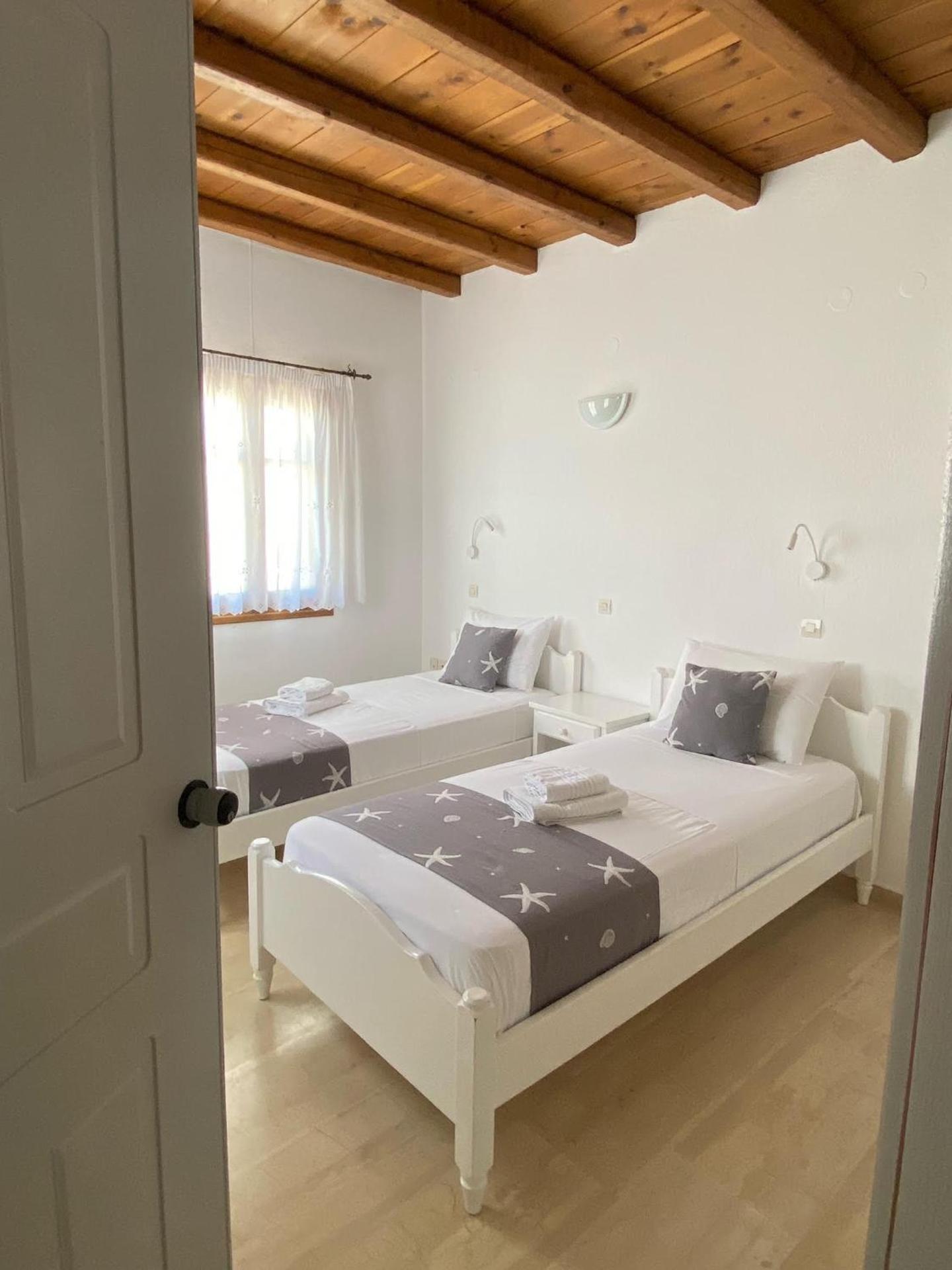 Fisilanis Beachfront Hotel - Photo 17